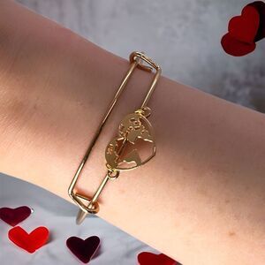 NWT Wool + Pepper Co. World Heart Gold Bangle Charm Bracelet